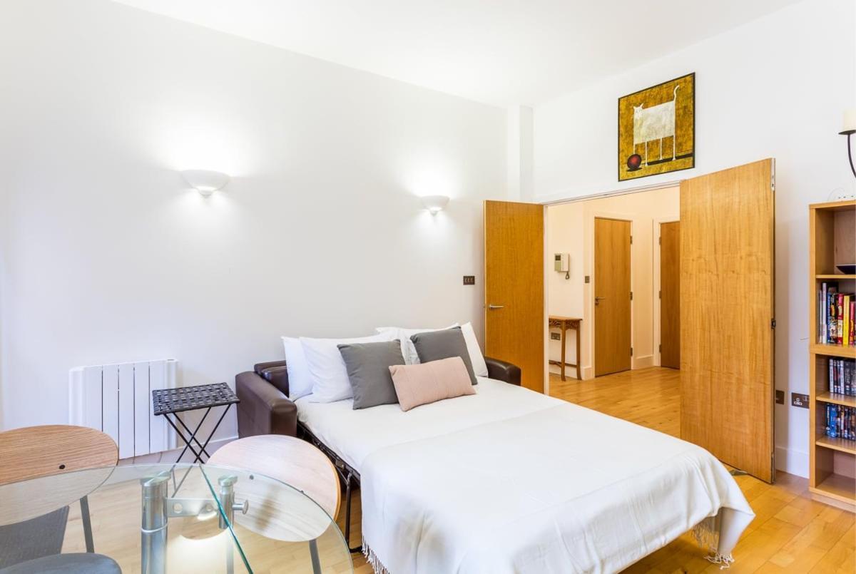 Bright & Comfortable Angel Apartment لندن المظهر الخارجي الصورة
